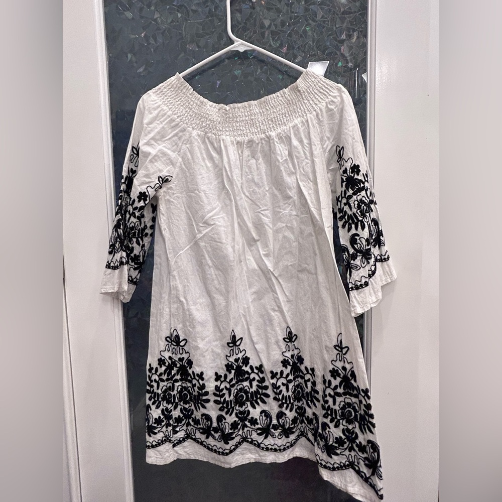 Studio West White Textured Dress B21